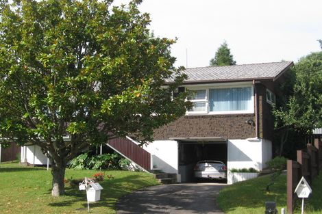 Photo of property in 8 Pendlebury Street, Green Bay, Auckland, 0604