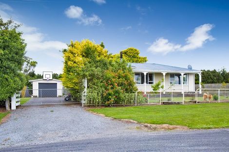 Photo of property in 323 Hunter Road, Eltham, Hawera, 4673