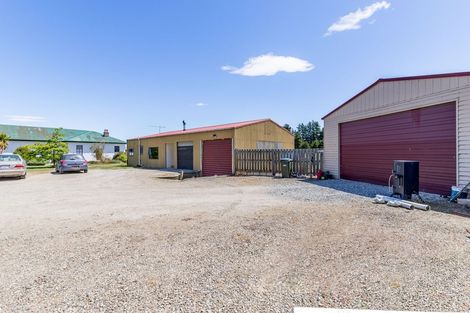 Photo of property in 35 Lauder-omakau Road, Omakau, 9376