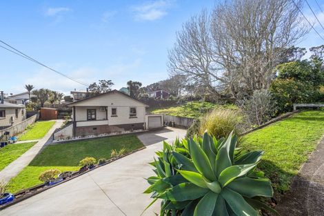 Photo of property in 6 Downe Street, New Plymouth, 4310