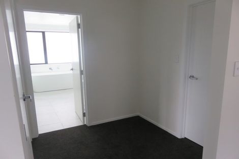 Photo of property in 16 Te Tiireke Drive, Glenview, Hamilton, 3206