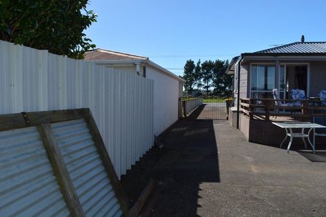 Photo of property in 446 Carrington Street, Upper Vogeltown, New Plymouth, 4310
