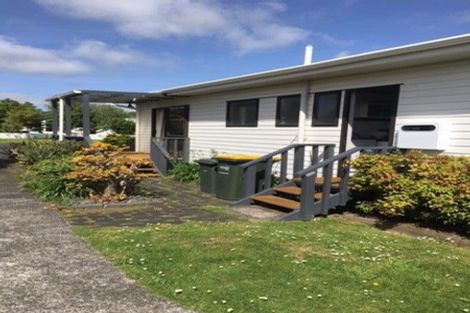 Photo of property in 41 Taihiki Road, Clarks Beach, 2122