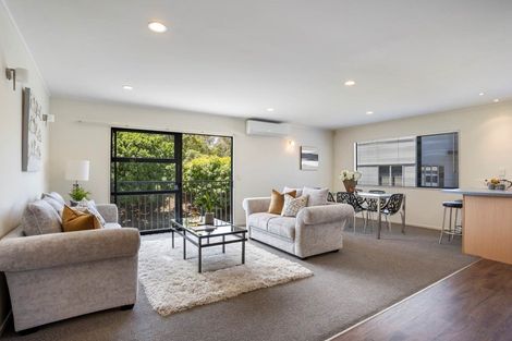 Photo of property in 17a Saltaire Street, Avondale, Auckland, 1026