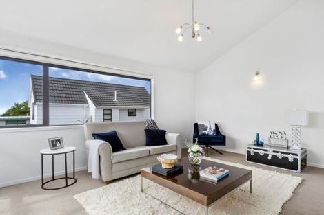 Photo of property in 2/99 Matipo Road, Mairangi Bay, Auckland, 0630