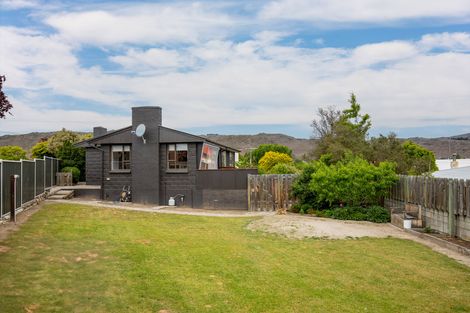 Photo of property in 2 Royal Terrace, Alexandra, 9320