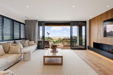 Photo of property in 8 Lagoon Way, Omaha, 0986