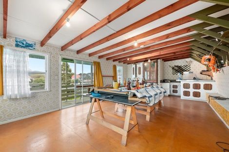 Photo of property in 4 Pringle Street, Taita, Lower Hutt, 5011