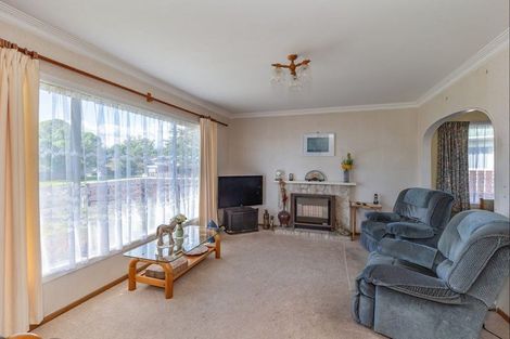 Photo of property in 12 Ross Street, Levin, 5510