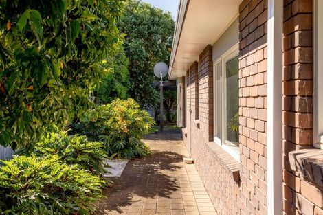Photo of property in 4 Beach Grove, Omokoroa, 3114
