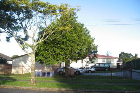 Photo of property in 30 Martin Road, Manurewa, Auckland, 2102