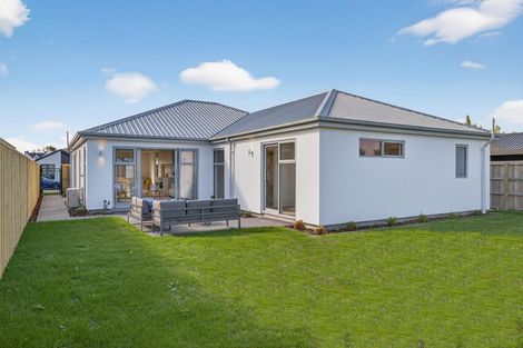 Photo of property in 6 Inch Crescent, Rangiora, 7400