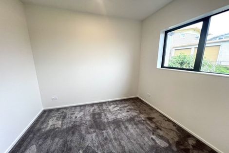 Photo of property in 25 Seaview Road, Glenfield, Auckland, 0629