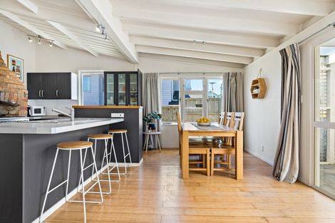 Photo of property in 12 The Avenue, Albany, Auckland, 0632