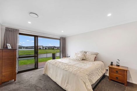 Photo of property in 62 Tiritiri Moana Drive, Pegasus, 7612