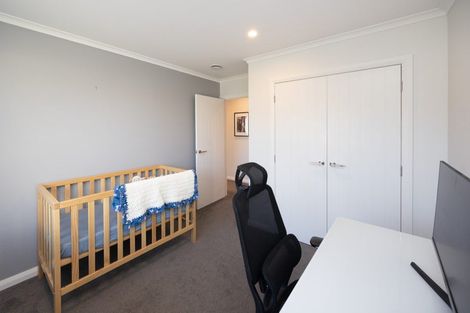 Photo of property in 6 Atlantic Drive, Fitzherbert, Palmerston North, 4410