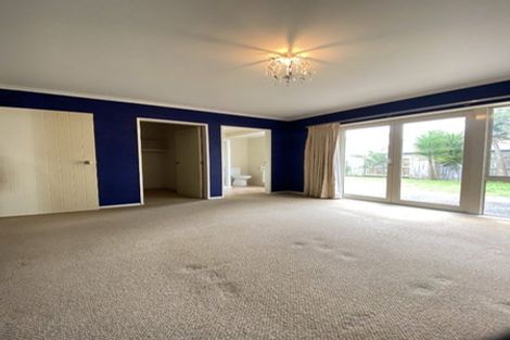 Photo of property in 15 Sierra Court, Roslyn, Palmerston North, 4414