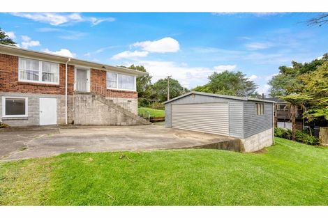 Photo of property in 2/28 Windy Ridge Road, Glenfield, Auckland, 0629