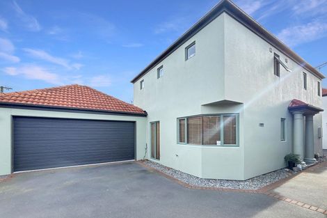Photo of property in 62 Hewitts Road, Merivale, Christchurch, 8014