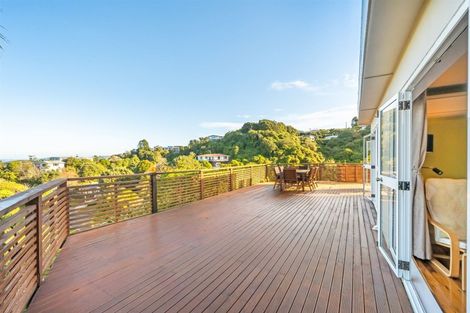 Photo of property in 40 Akatea Road, Korokoro, Lower Hutt, 5012