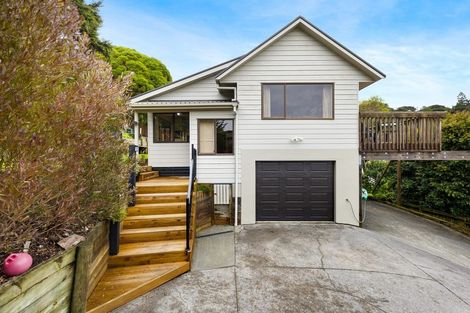 Photo of property in 9 Dee Place, Torbay, Auckland, 0630
