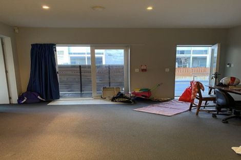 Photo of property in 2/41 Home Street, Mount Victoria, Wellington, 6011