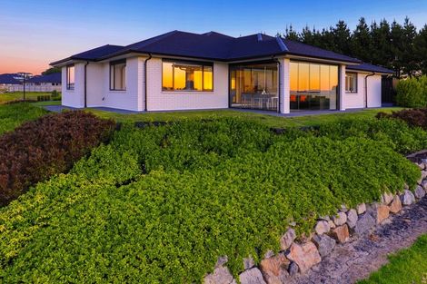 Photo of property in 10 Waimaki Way, Gulf Harbour, Whangaparaoa, 0930