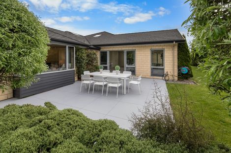 Photo of property in 100 Mcmahon Drive, Aidanfield, Christchurch, 8025