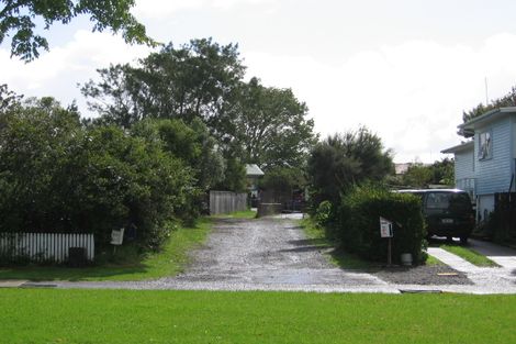 Photo of property in 1/92 Universal Drive, Henderson, Auckland, 0610