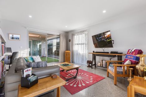 Photo of property in 61 Kamaka Crescent, Bridge Hill, Alexandra, 9320