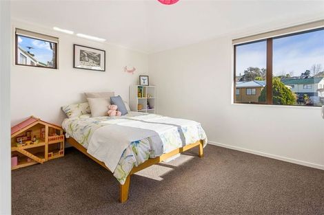 Photo of property in 60 Rhinevale Close, Henderson, Auckland, 0612