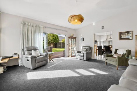 Photo of property in 11 Plynlimon Road, Fendalton, Christchurch, 8052