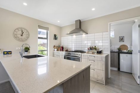 Photo of property in 12 Arbors Track, Silverdale, 0932