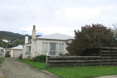 Photo of property in 65 Oxford Street, Tawa, Wellington, 5028