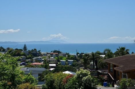 Photo of property in 18 Gledstane Road, Stanmore Bay, Whangaparaoa, 0932