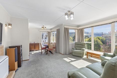 Photo of property in 66 Taylor Terrace, Tawa, Wellington, 5028