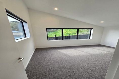 Photo of property in 4 Queensway, Three Kings, Auckland, 1024