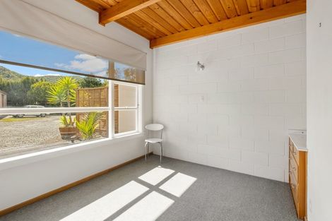 Photo of property in 5/209 Waikawa Road, Waikawa, Picton, 7220