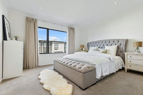 Photo of property in 33 Wallace Road, Hobsonville, Auckland, 0616