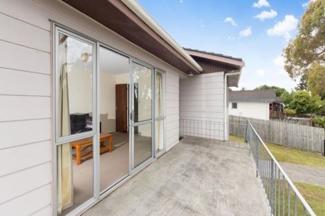 Photo of property in 18 St Catherine Crescent, West Harbour, Auckland, 0618