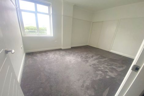 Photo of property in Fountain Court, 3/48 Oriental Parade, Oriental Bay, Wellington, 6011