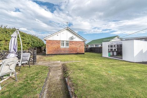 Photo of property in 180 Puriri Street, Castlecliff, Whanganui, 4501