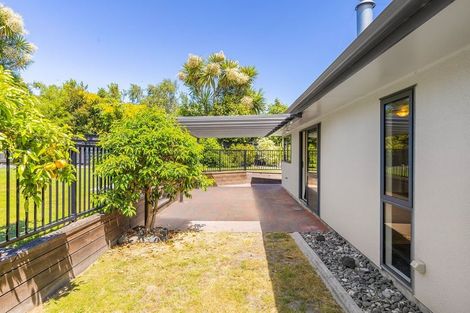 Photo of property in 10 Yasmin Lane, Kinloch, Taupo, 3377