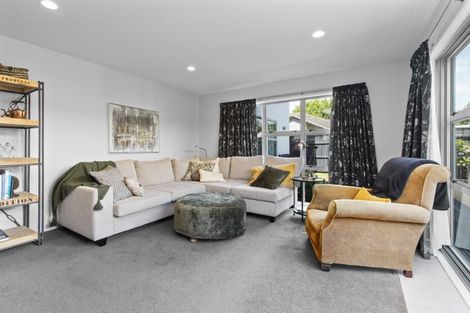 Photo of property in 41 Sandwich Road, St Andrews, Hamilton, 3200