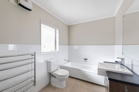 Photo of property in 21 Magma Crescent, Stonefields, Auckland, 1072