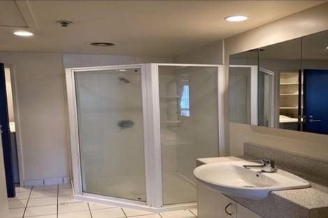 Photo of property in Terrace Heights Apartments, 9b/163 The Terrace, Wellington Central, Wellington, 6011