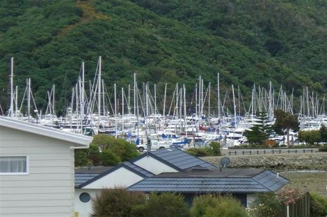 Photo of property in 289b Waikawa Road, Waikawa, Picton, 7220