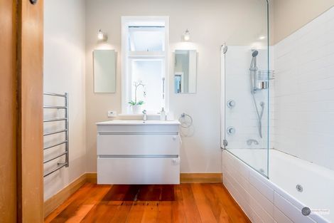 Photo of property in 24 Fitzherbert Street, Alicetown, Lower Hutt, 5010