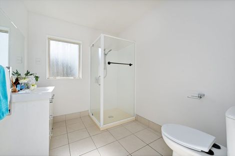 Photo of property in 7 Merlot Way, Te Atatu South, Auckland, 0610