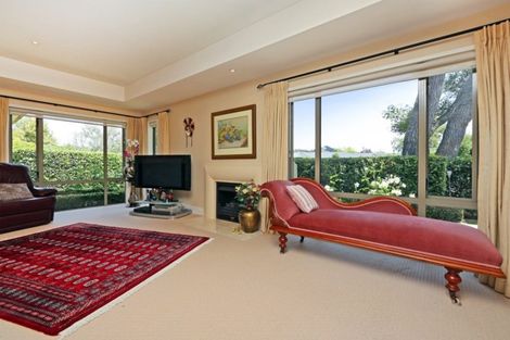 Photo of property in 1b Neeve Place, Taradale, Napier, 4112